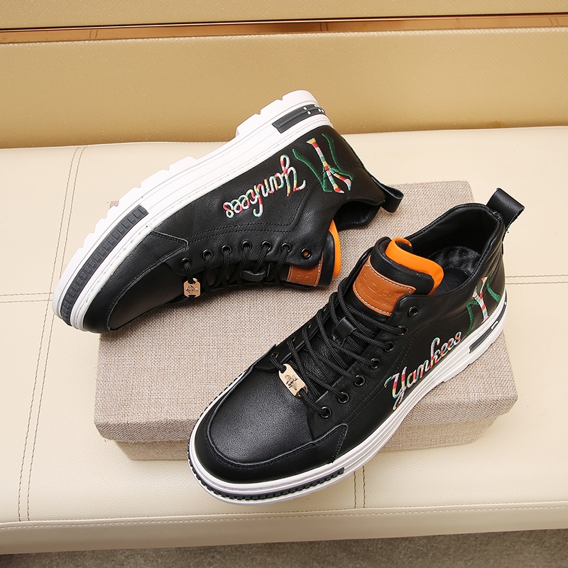 Gucci Sneakers